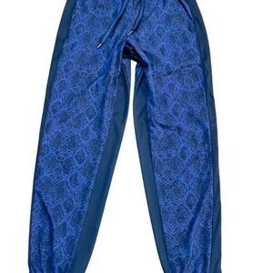 Athleta Brooklyn Jogger Blue Snakeskin Print Size 0